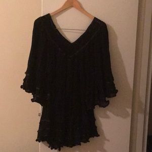 100% cotton gauze v neck, black single layer black